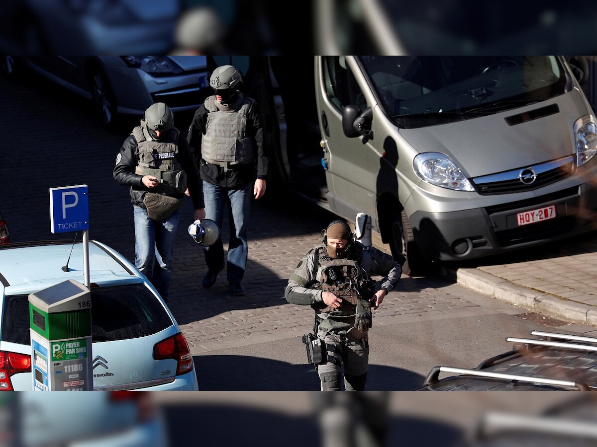 Belgian police set up security cordon after murder report  in southern Brussels