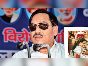 Expelled BSP heavyweight Naseemuddin Siddiqui joins Congress
