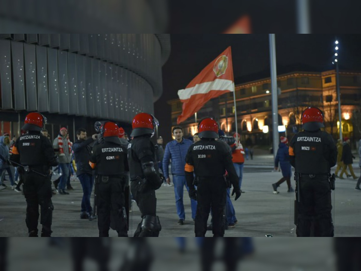 Europa League: Police officer dies in Bilbao in clash with Spartak fans