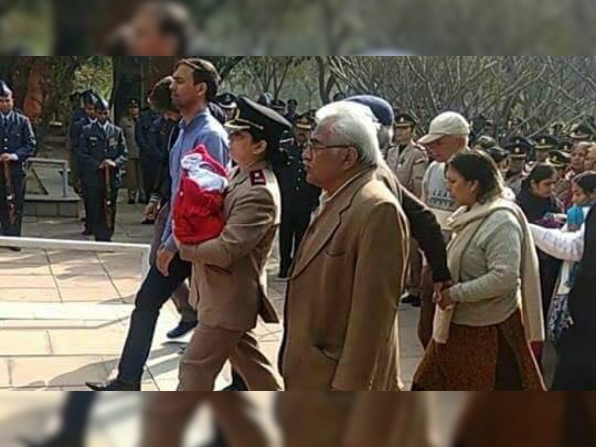 Twitter lauds courage of army officer attending martyred IAF wing commander husband’s funeral with 5-day-old baby 