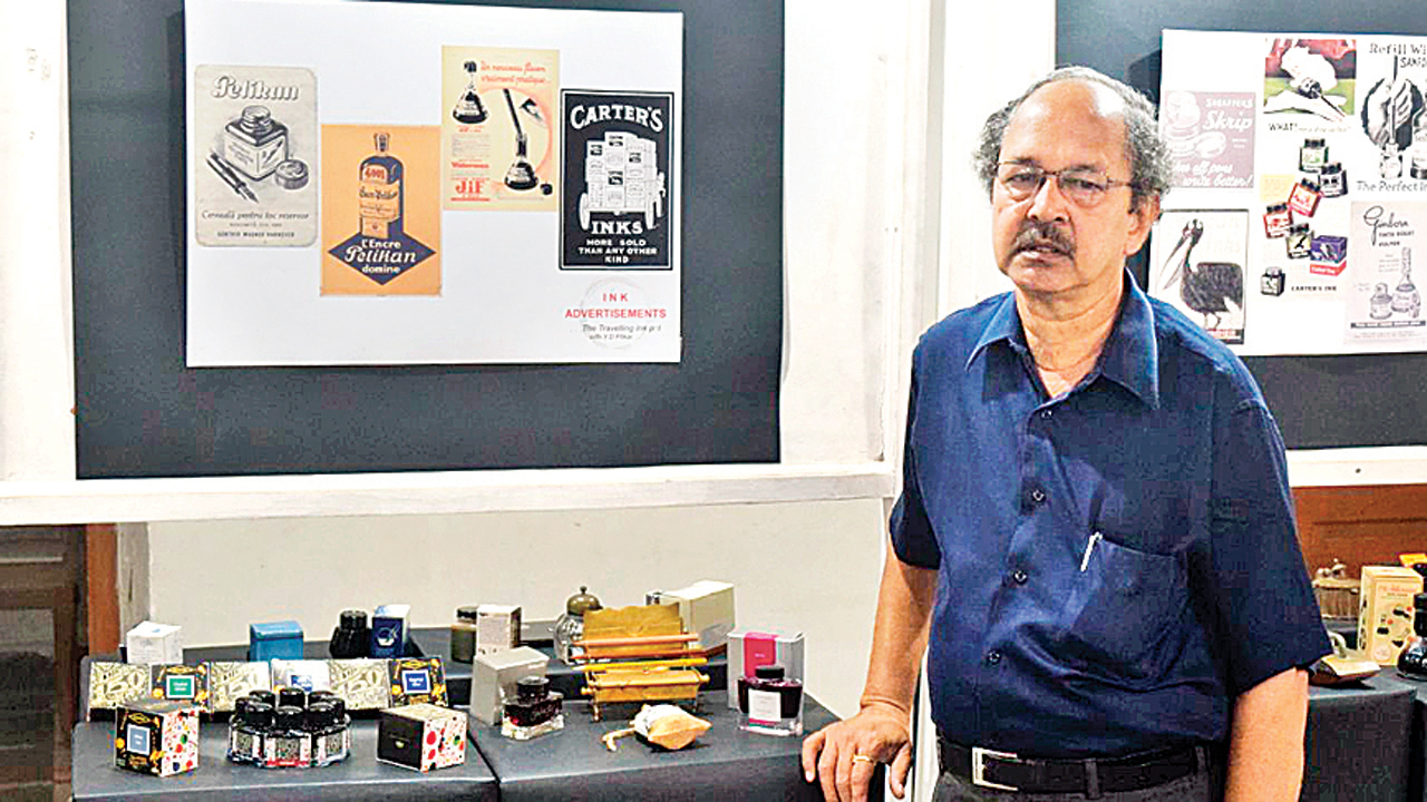 Fountain pen enthusiast hosts exhibition of lifelong collection