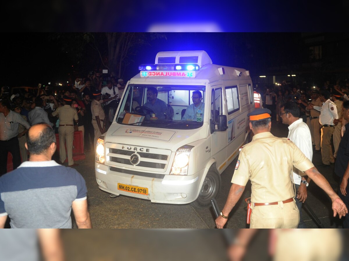 Mortal remains of Sridevi reach Mumbai, last rites at 3.30 pm today 