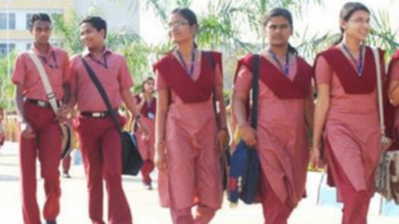 College dress top code images