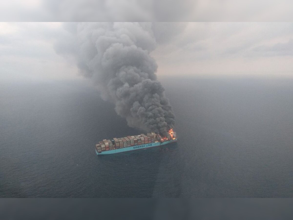 One dead, four still missing after Maersk Line vessel catches fire in Arabian Sea