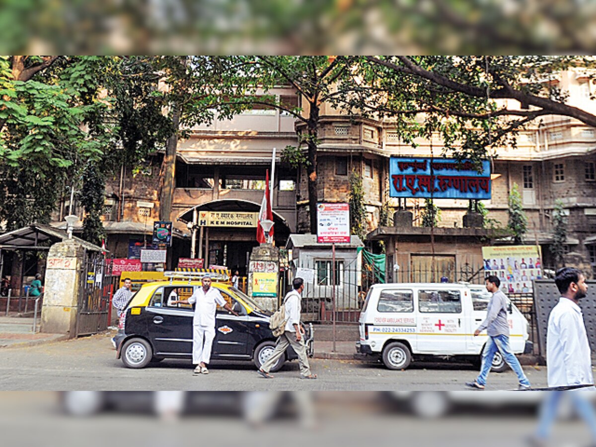 Mumbai: 2 patients suffer injuries after slab falls on them at KEM Hospital