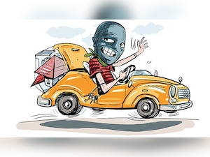 Wanted robber and vehicle thief nabbed from Shahdara