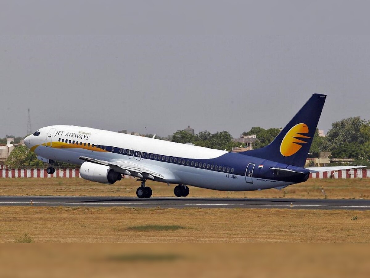 Jet Airways asks two of its pilot to resign after they report drunk to work