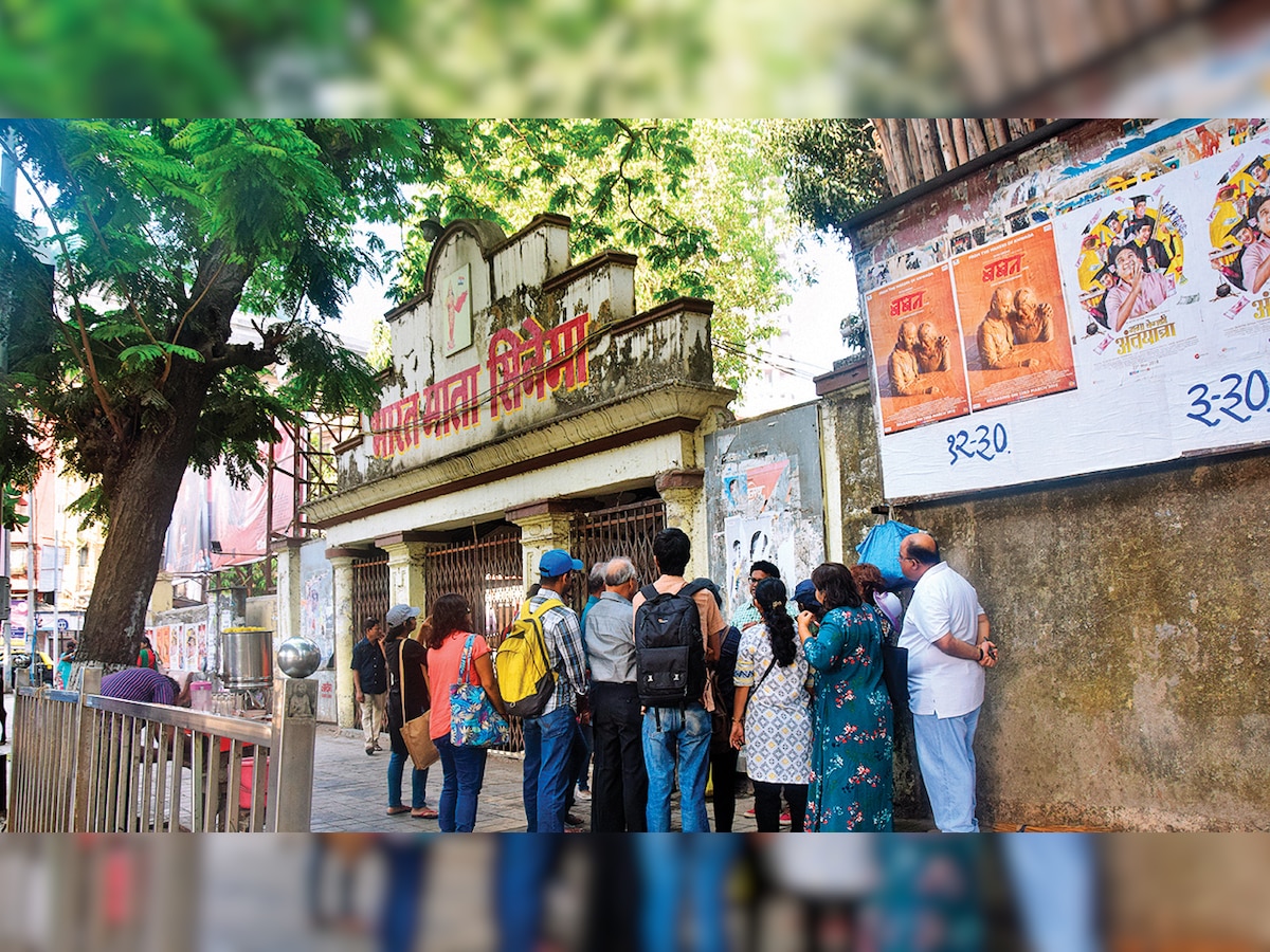 NGO YUVA organises Mumbai tour for heritage awareness