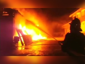 Six oil godowns gutted in fire in Thane