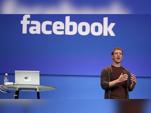 Data privacy row: Facebook boss Mark Zuckerberg to testify before US Congress on April 11
