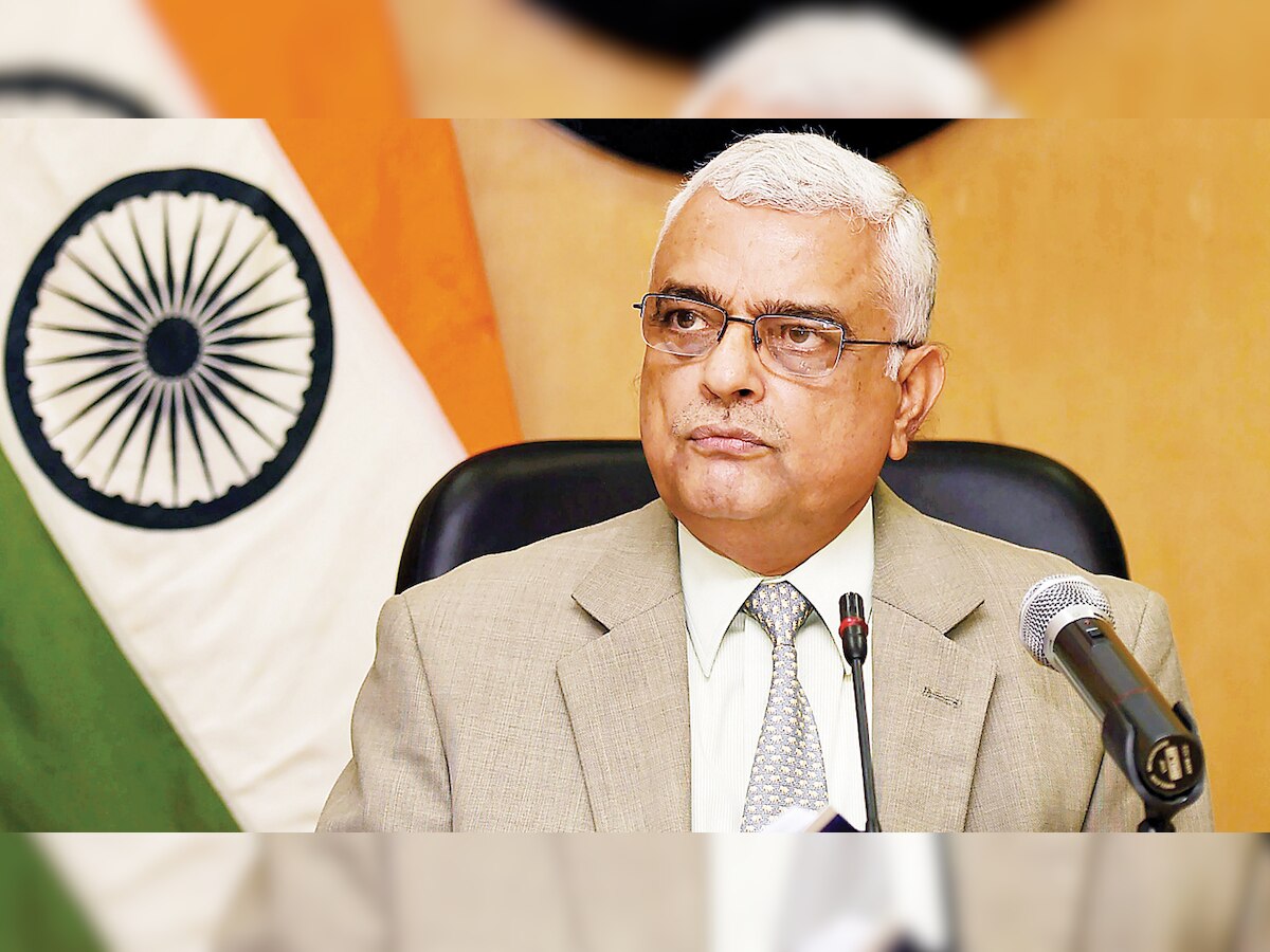 Election Commission backs '1 neta, 1 seat' move in Supreme Court
