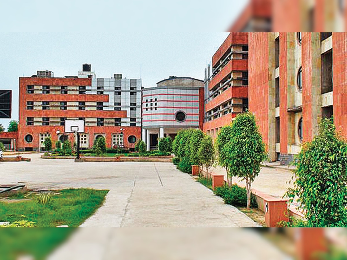 Jawaharlal Nehru University officials meet students, discuss issues