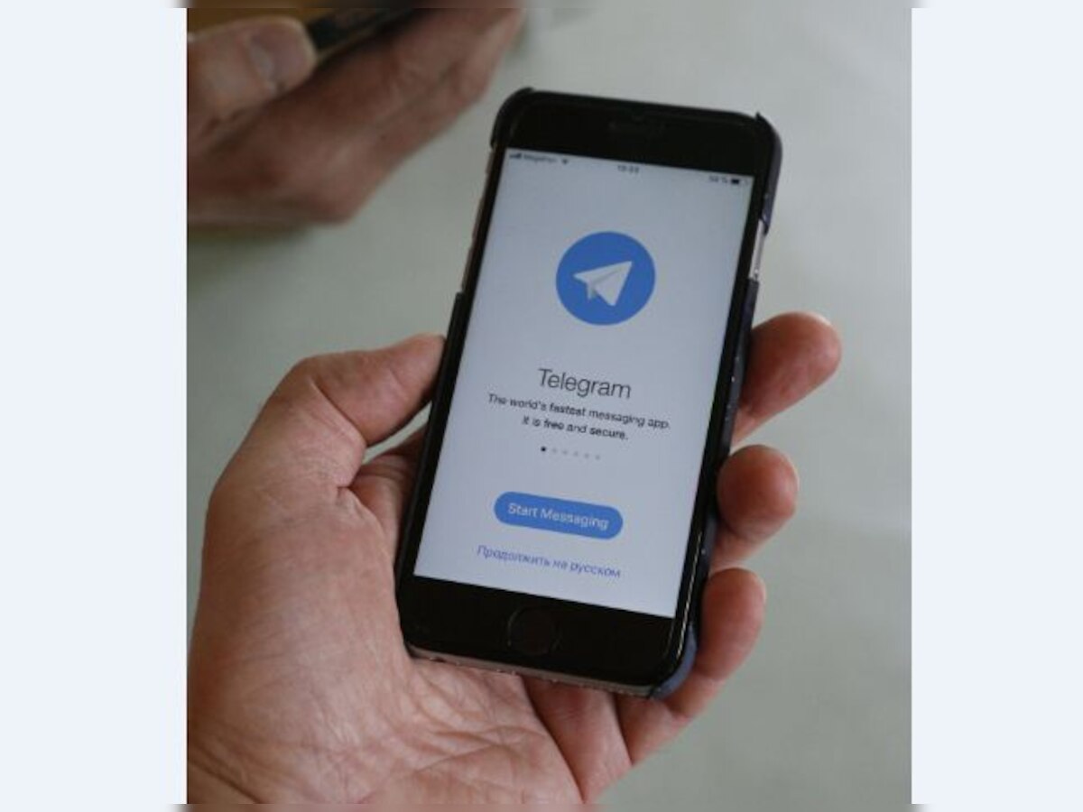 Russia starts blocking Telegram messenger