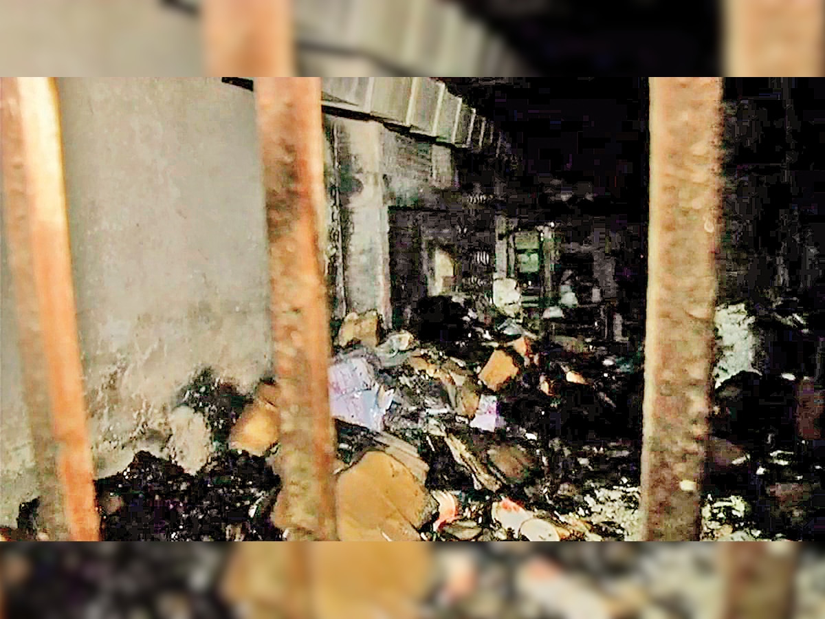 Fire at Nawada crockery factory kills two