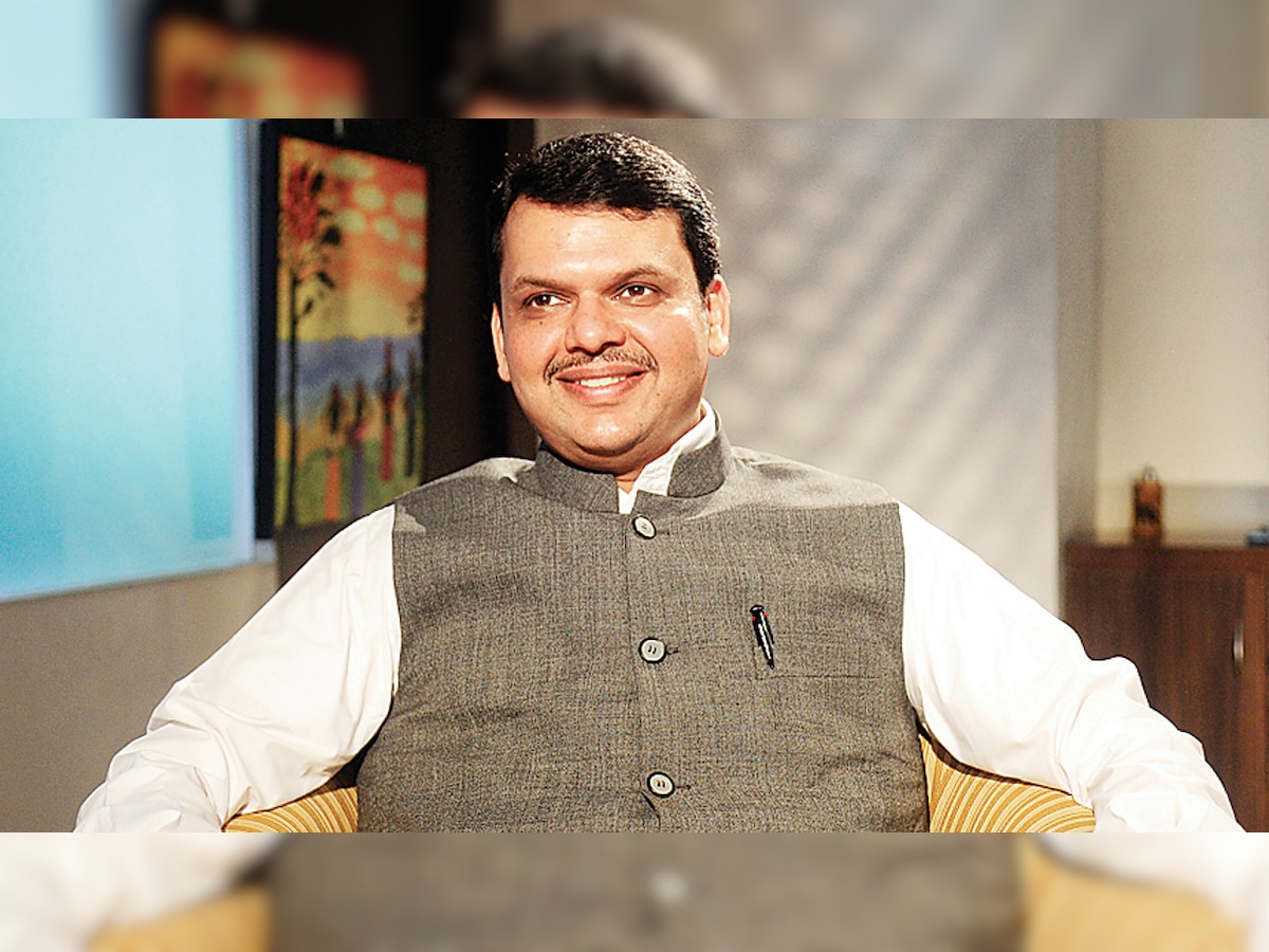 Farmers attempt 'mass suicide' during CM Devendra Fadnavis's official visit