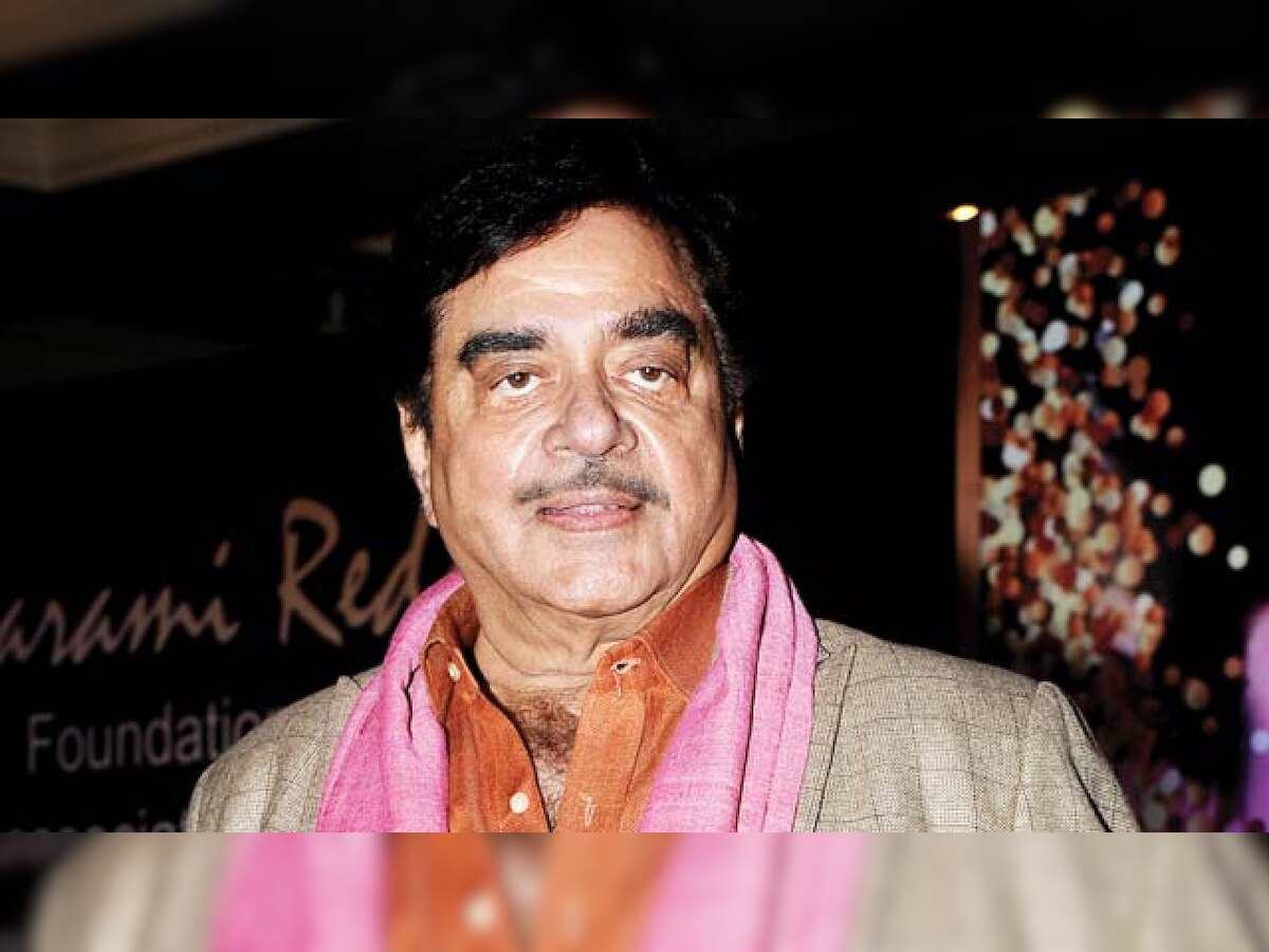 Shatrughan Sinha stands by Yashwant Sinha, lauds Lalu & his son