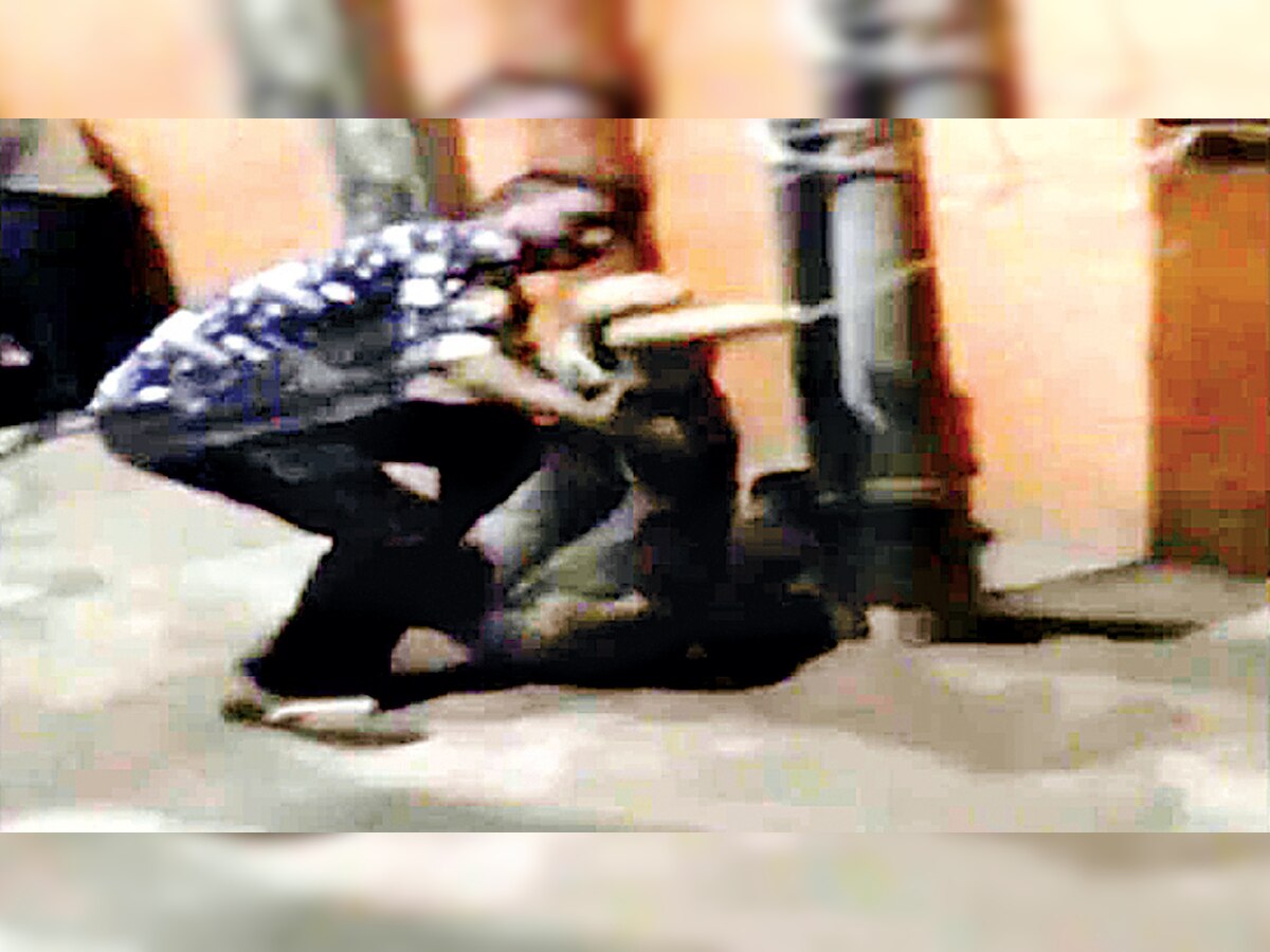 Shiv Sena workers thrash molester, make video viral