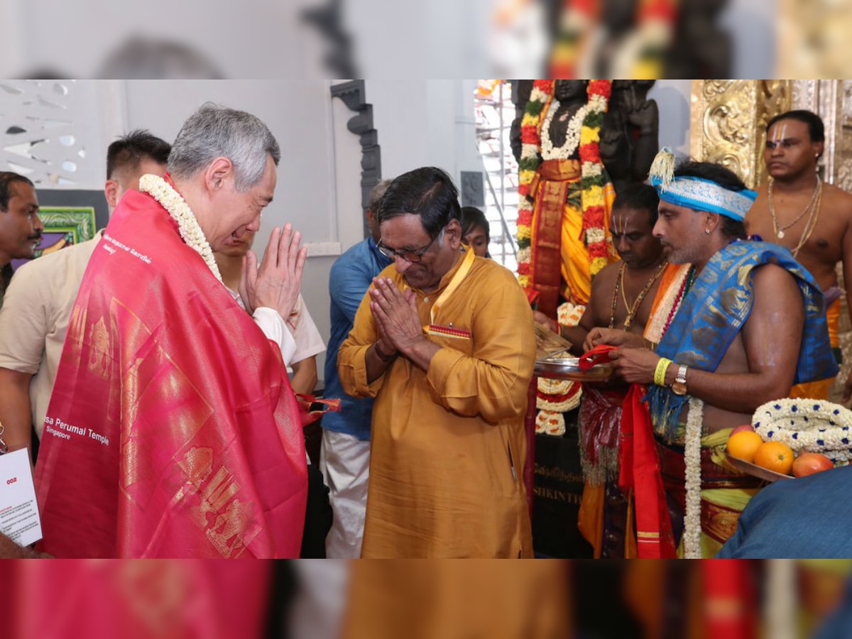 Singapore PM Lee Hsien Loong leads 40,000 devotees in Hindu temple reconsecration ceremony