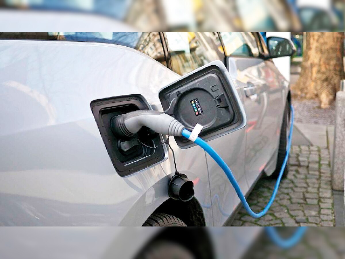 Soon, for Rs 25,000, you too can rent an e-Sedan