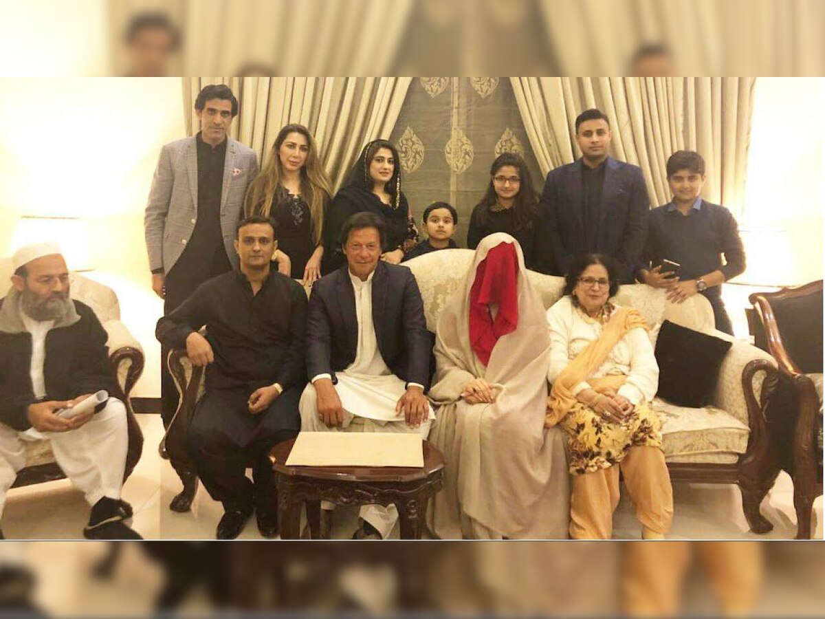 Splitsville for Imran Khan and Bushra Maneka? Twitter has brilliant ideas to save Pak politician’s third marriage