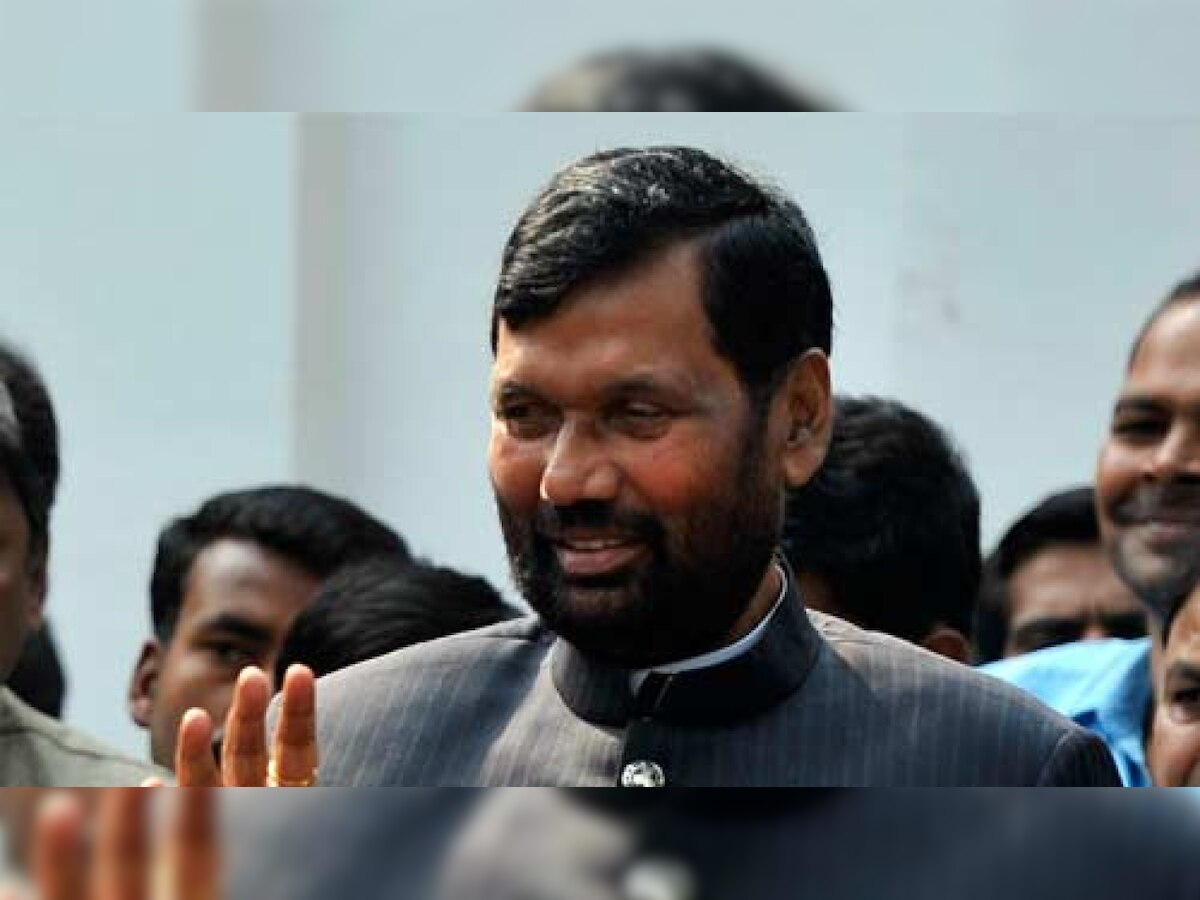 Union Minister Paswan wants salary of sanitation staff equal to IAS officers