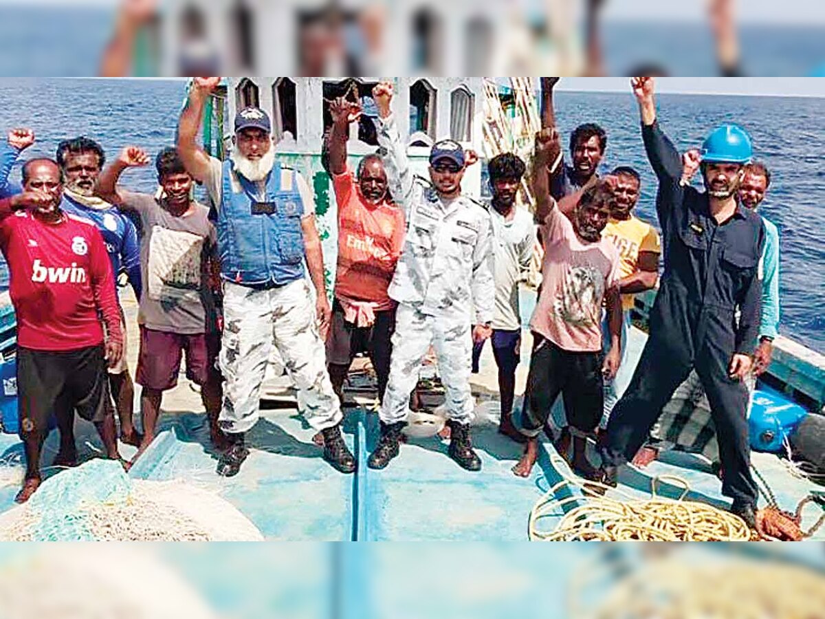 Pak plays Good Samaritan to 12 Indians stranded in sea for 8 days