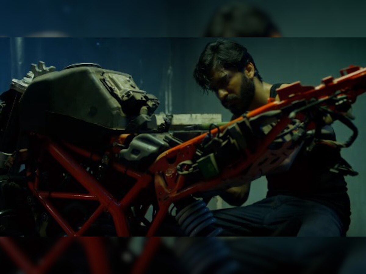 Bhavesh Joshi Superhero trailer has Harshvardhan Kapoor giving sneak peek into a common man's quest for justice!