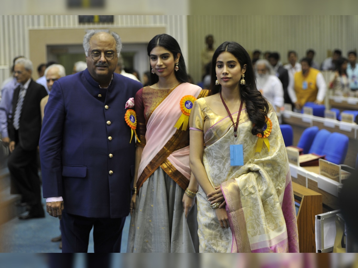 Did you know? Janhvi Kapoor was clad in mom Sridevi's saree at the National Film Awards