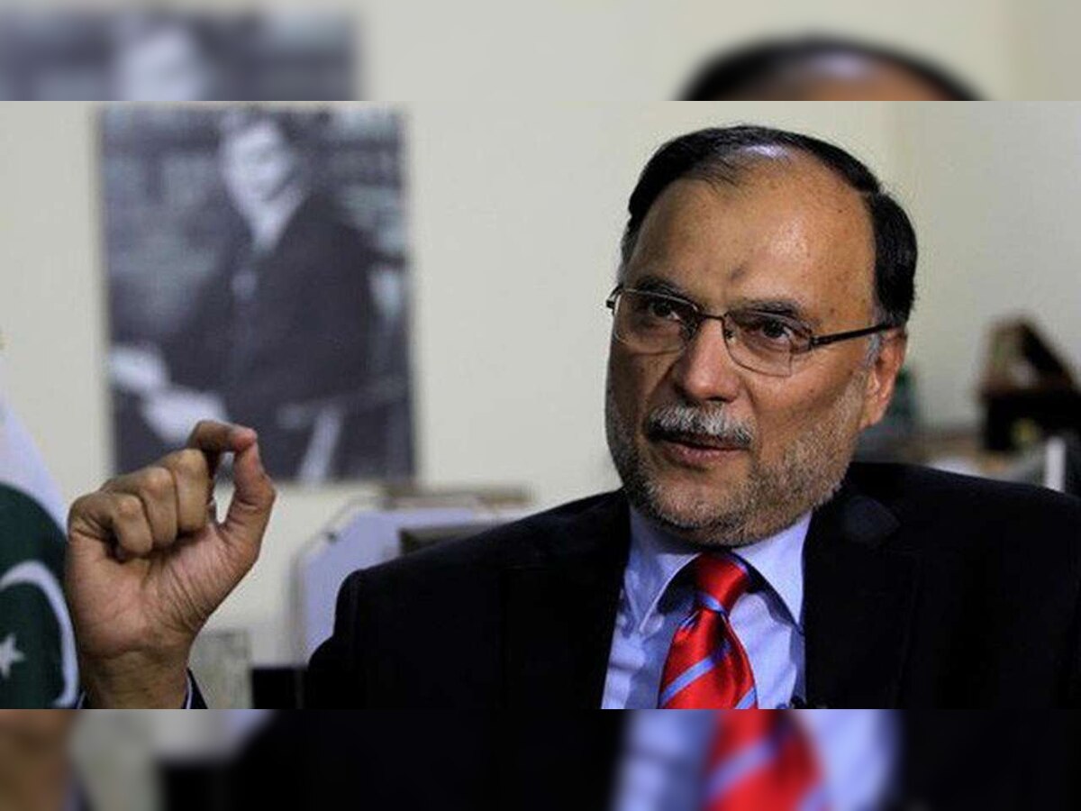 Pakistan interior minister Ahsan Iqbal undergoes surgery after assassination attempt; another suspect arrested 