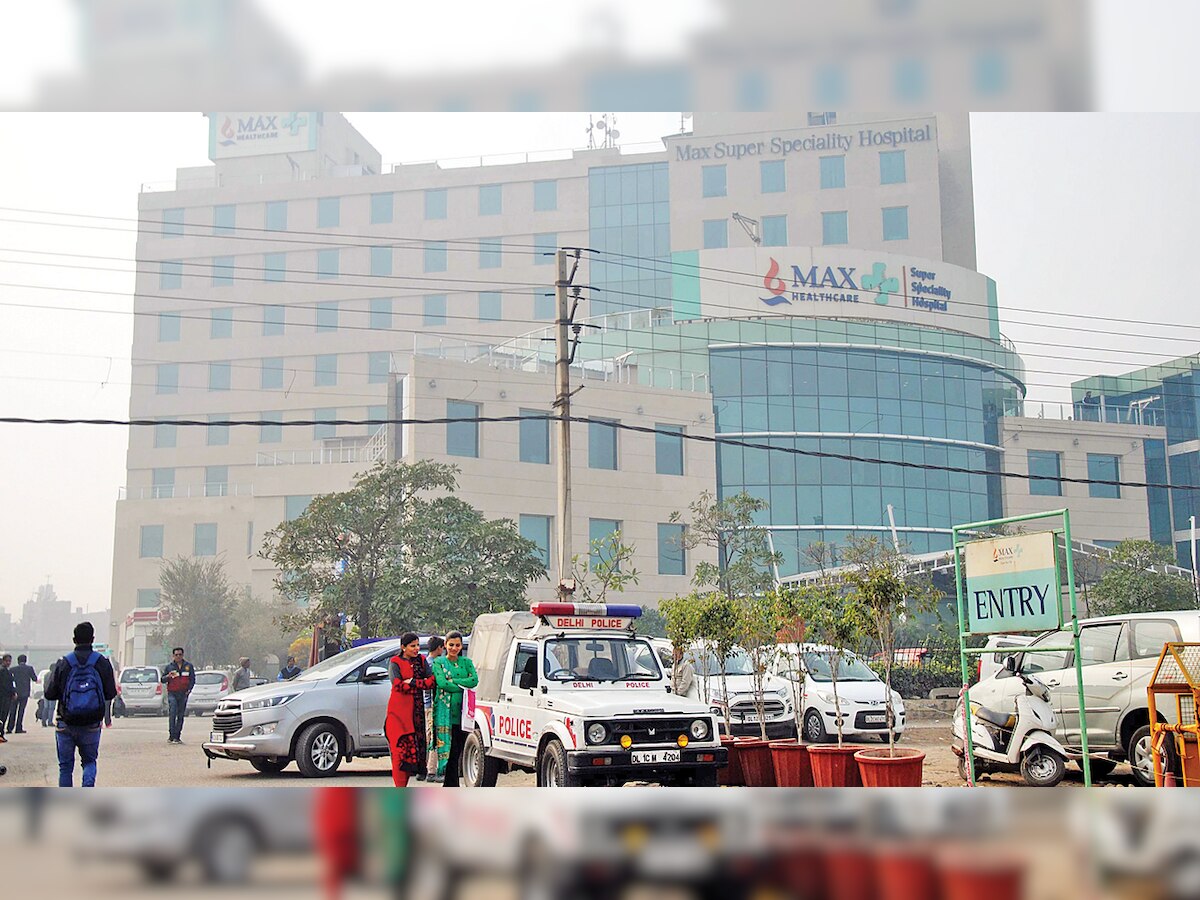 Delhi Medical Council gives clean chit to doctors of Max hospital