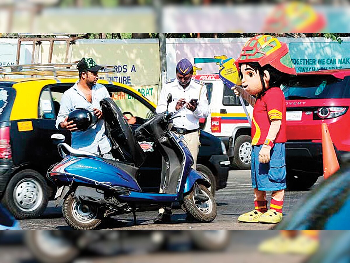 Two-wheeler menace: Keep offenders waiting for hours, says Transport Minister Diwakar Raote