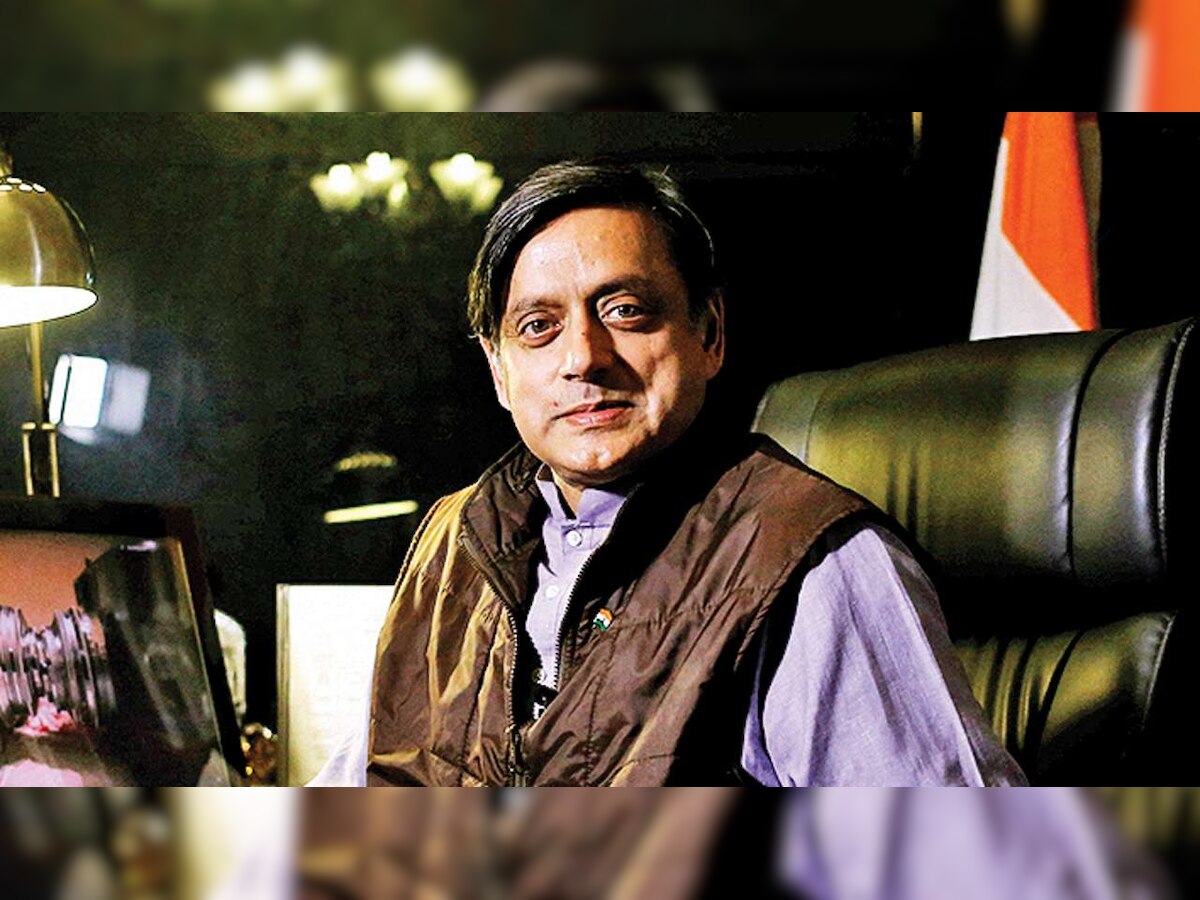 One of India’s authentic heroes: Shashi Tharoor praises coolie who used free WIFI to crack KPSC