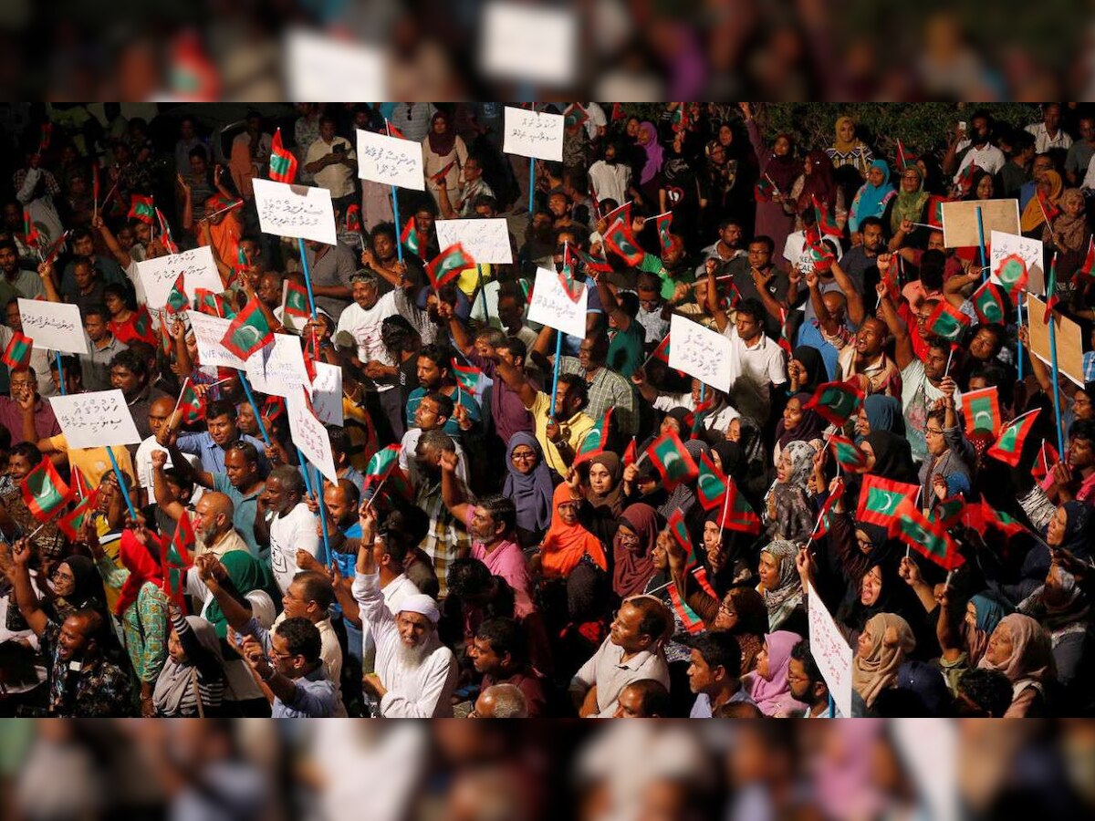 Maldives court jails 2 Supreme Court justices