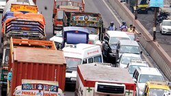 Motorists on Mumbai's roads are insensitive: Ambulance drivers