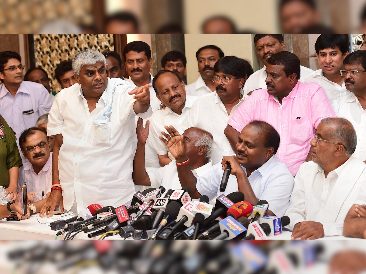 Karnataka govt formation: JD(S) - Congress meet Governor, says Vajubhai Vala assured to take action as per Constitution