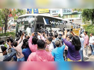 Karnataka Floor Test: How Oppn managed to keep its flock safe together