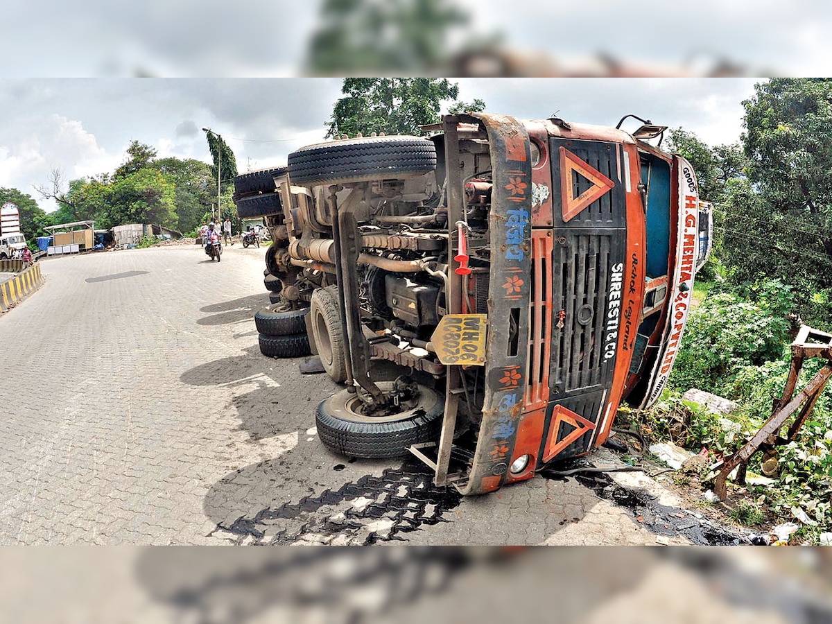 Trucks kill four people in Gujarat everyday, says report