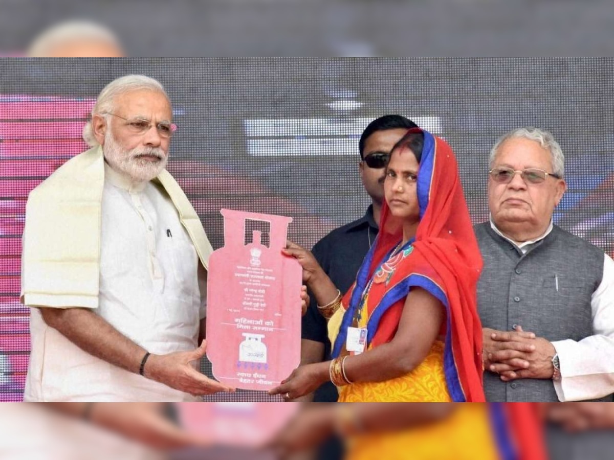 Big social transformation visible under Ujjwala Yojana: PM Modi 