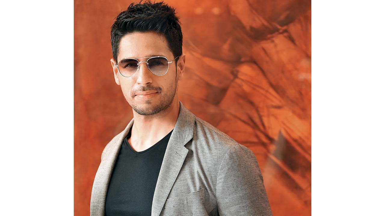 Throwback to this era of Sidharth Malhotra 🔥 : r/BollyBlindsNGossip