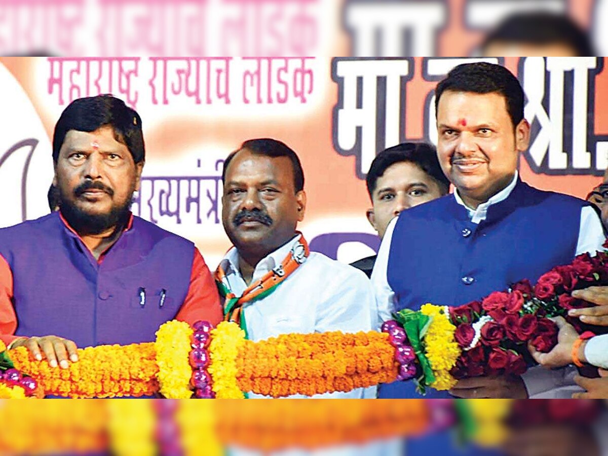 Maharshtra bypoll: In Palghar, BJP's Rajendra Gavit maintains lead, Shiv Sena trails