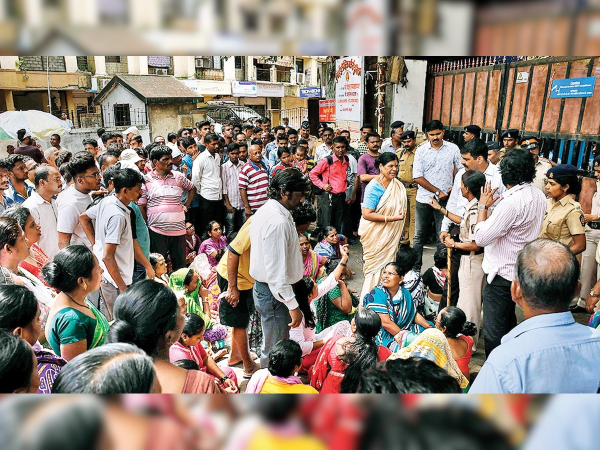 No respite without payment: For the third day, Chembur's Siddharth Colony remains in dark