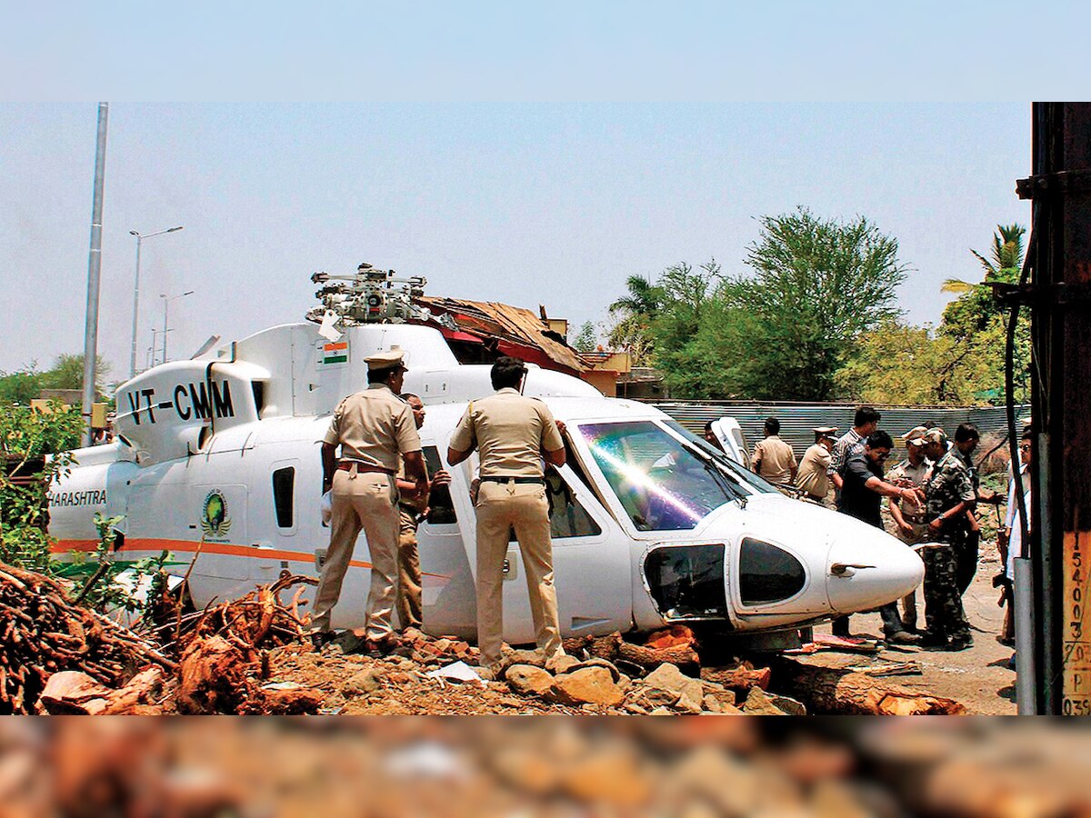 After CM Devendra Fadnavis's copter mishaps, Maharashtra govt to buy 2 new ones for Rs 160 cr