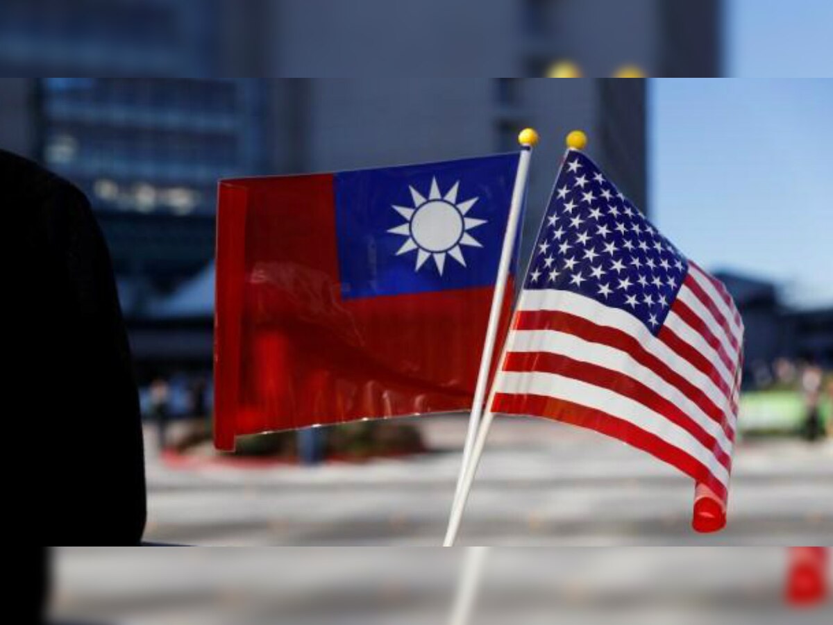 Two US warships pass through Taiwan Strait, says Taiwan govt 