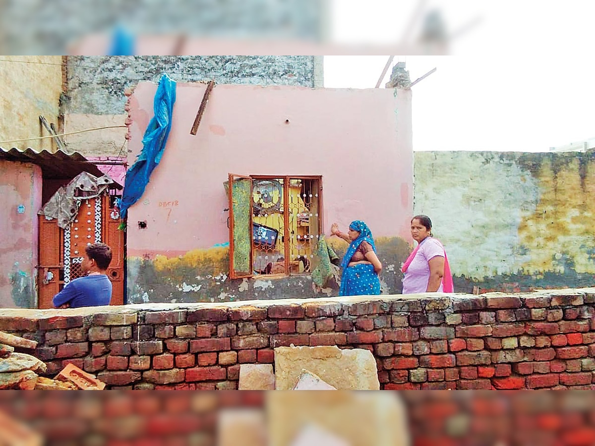 Dwarka: Most houses illegal with no upkeep