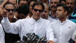 Imran Khan inching closer to form govt in Pakistan with support of allies, independents