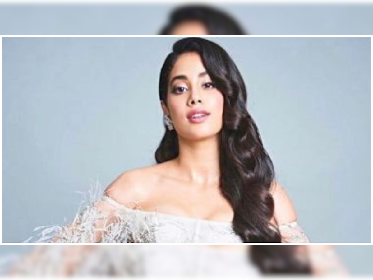 See Pic Janhvi Kapoor Remembers Mother Sridevi On Her Birth Anniversary With This Lovely