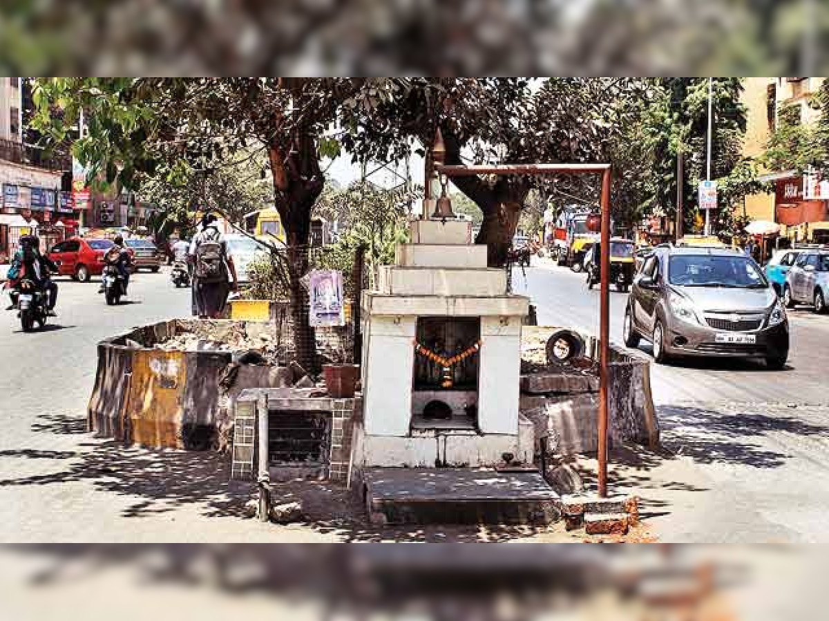 Maharashtra government seeks six months extension to demolish illegal shrines built on roads, footpaths, public property