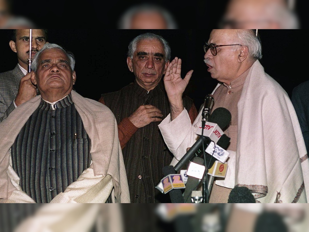 Phir Subah Hogi: When Advani and Vajpayee got over an electoral loss in 1958 by watching Raj Kapoor movie