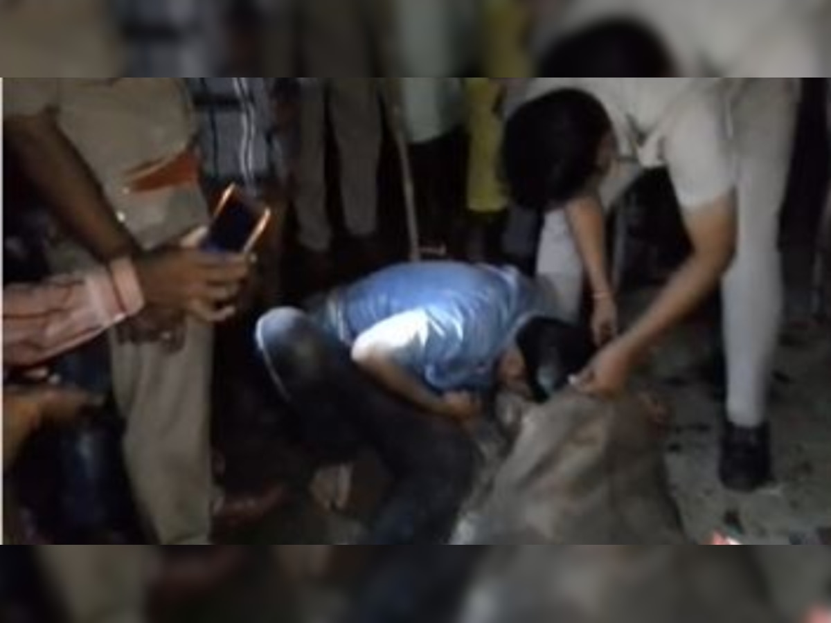 UP: Muslim man brutalised on beef smuggling charges, forced by cops to pick meat packets from mouth 