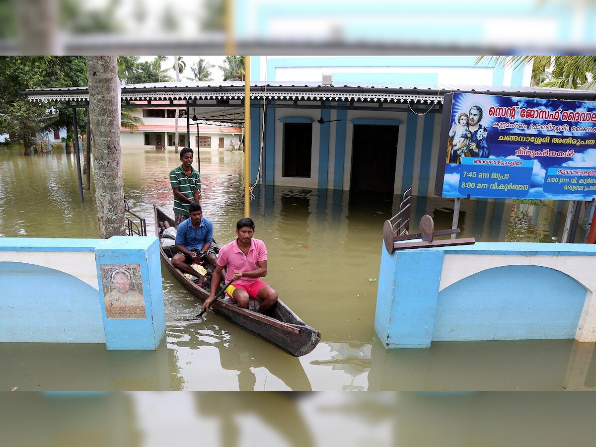 Kerala floods: 8.69 lakh still in camps, state hopes Centre would accept UAE 'offer of Rs 700 cr' aid